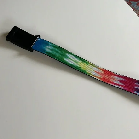 Colorful reversible DIY style belt, brand new and adjustable size from 42in-22in - Picture 6 of 9